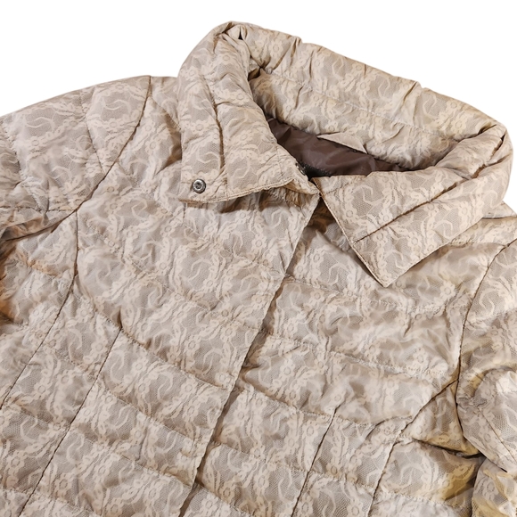 Eddie Bauer Jackets & Blazers - Eddie Bauer Goose Down Puffer Jacket Women's S Beige Lace Motif Full Zip Pockets